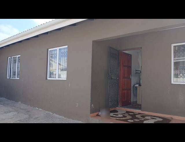 3 BEDROOM HOUSE FOR SALE IN SUNFORD
